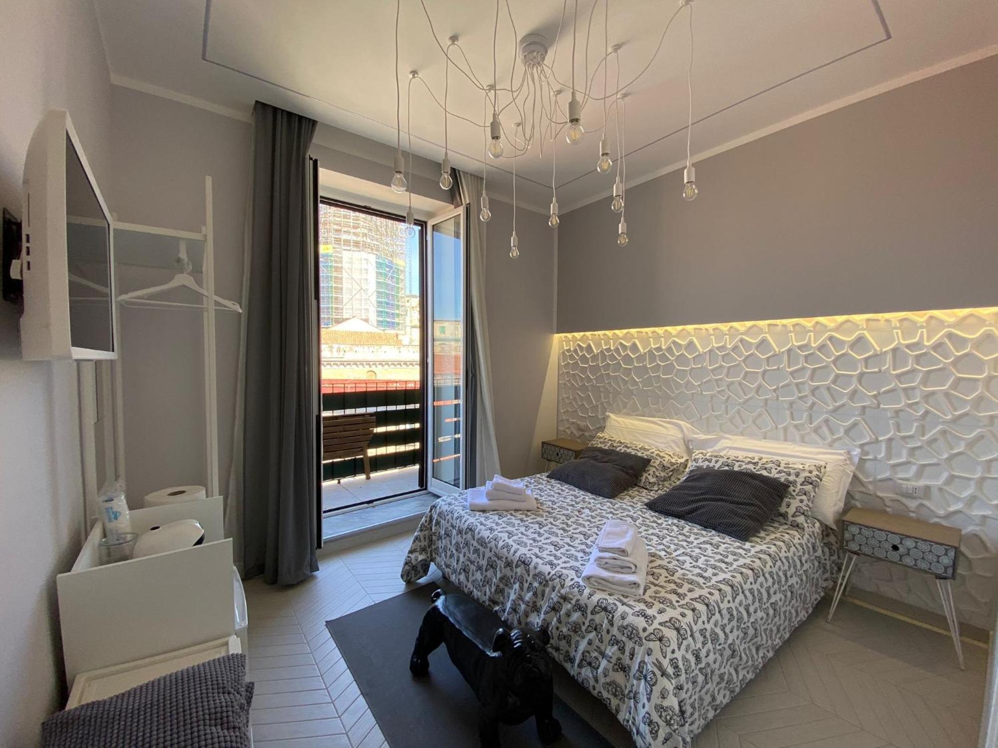Spiderrooms Naples Room photo